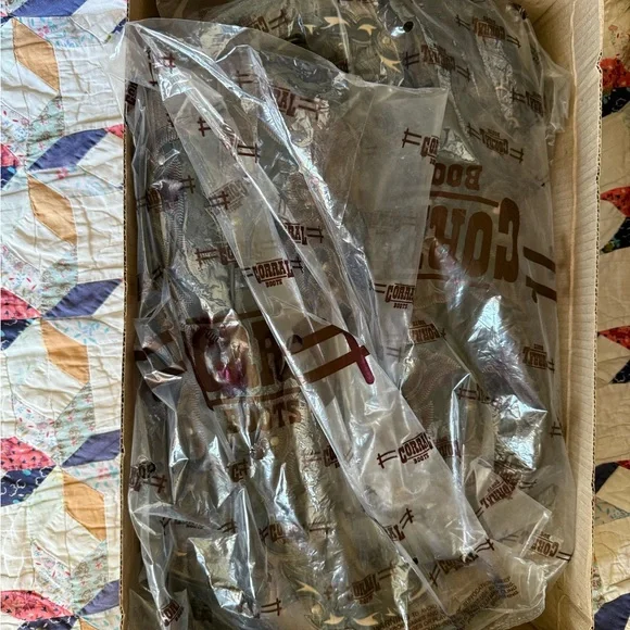 Brown Western Heeled Boots - Picture 4 of 4